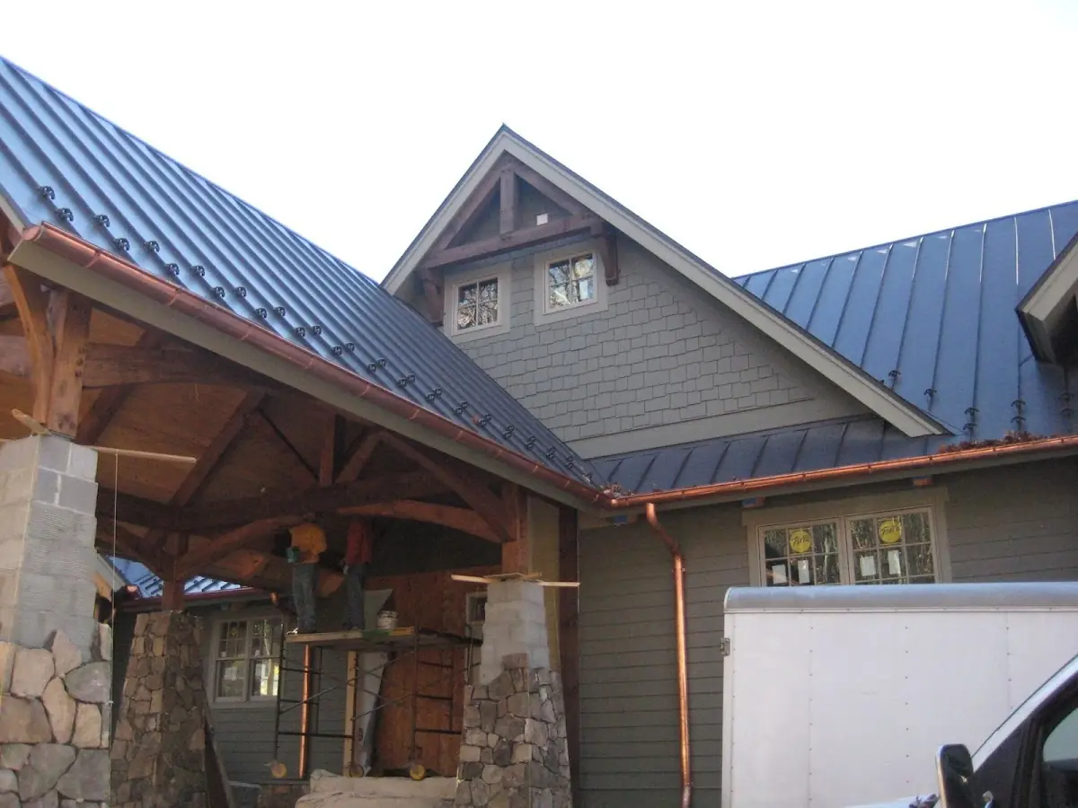 Craftsman Roofing team delivering quality roofing work in Windmill Ranch Estates